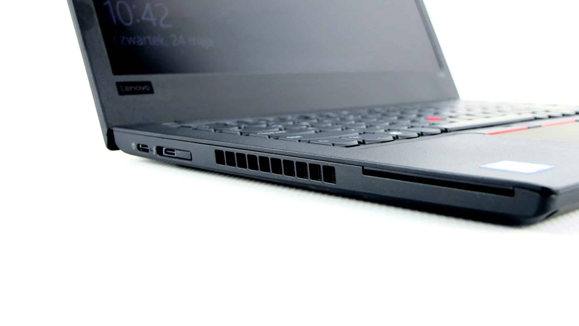 Lenovo ThinkPad T480 - zasilanie/USB 3.1, Thnderbolt 3 z gniazdem dokowania, ujście układu chłodzenia, czytnik Smart Card