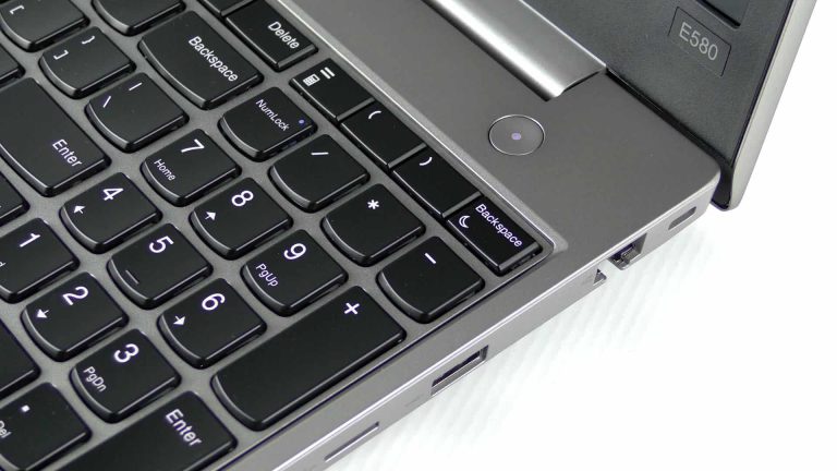 Lenovo ThinkPad E580 - prawa strona pulpitu