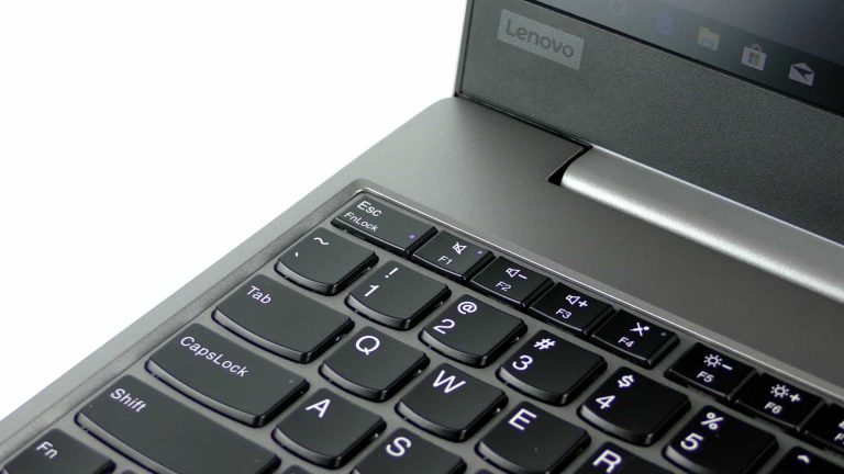 Lenovo ThinkPad E580 - lewa strona pulpitu