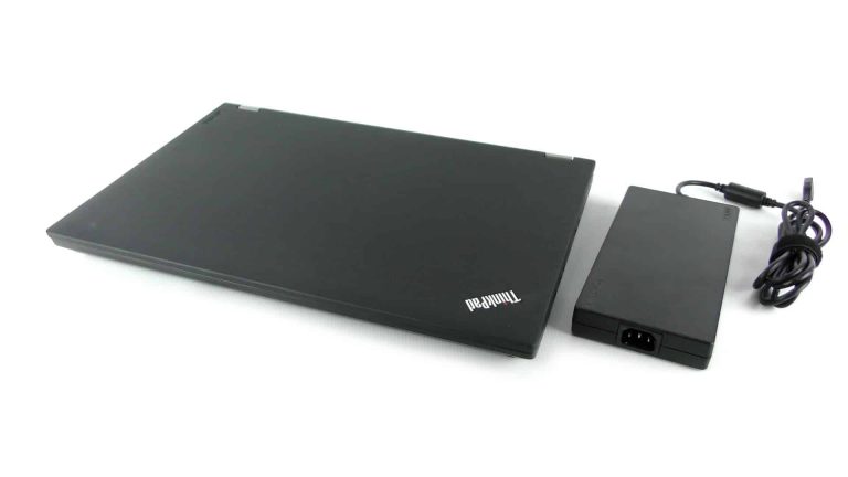 Lenovo ThinkPad P71 z zasilaczem