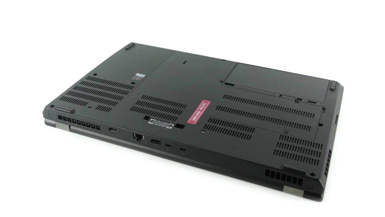 Lenovo ThinkPad P71 - spód notebooka