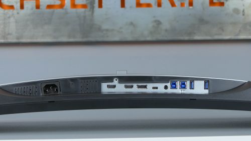 Dell UltraSharp 38 (U3818DW)- porty na dolnej krawędzi