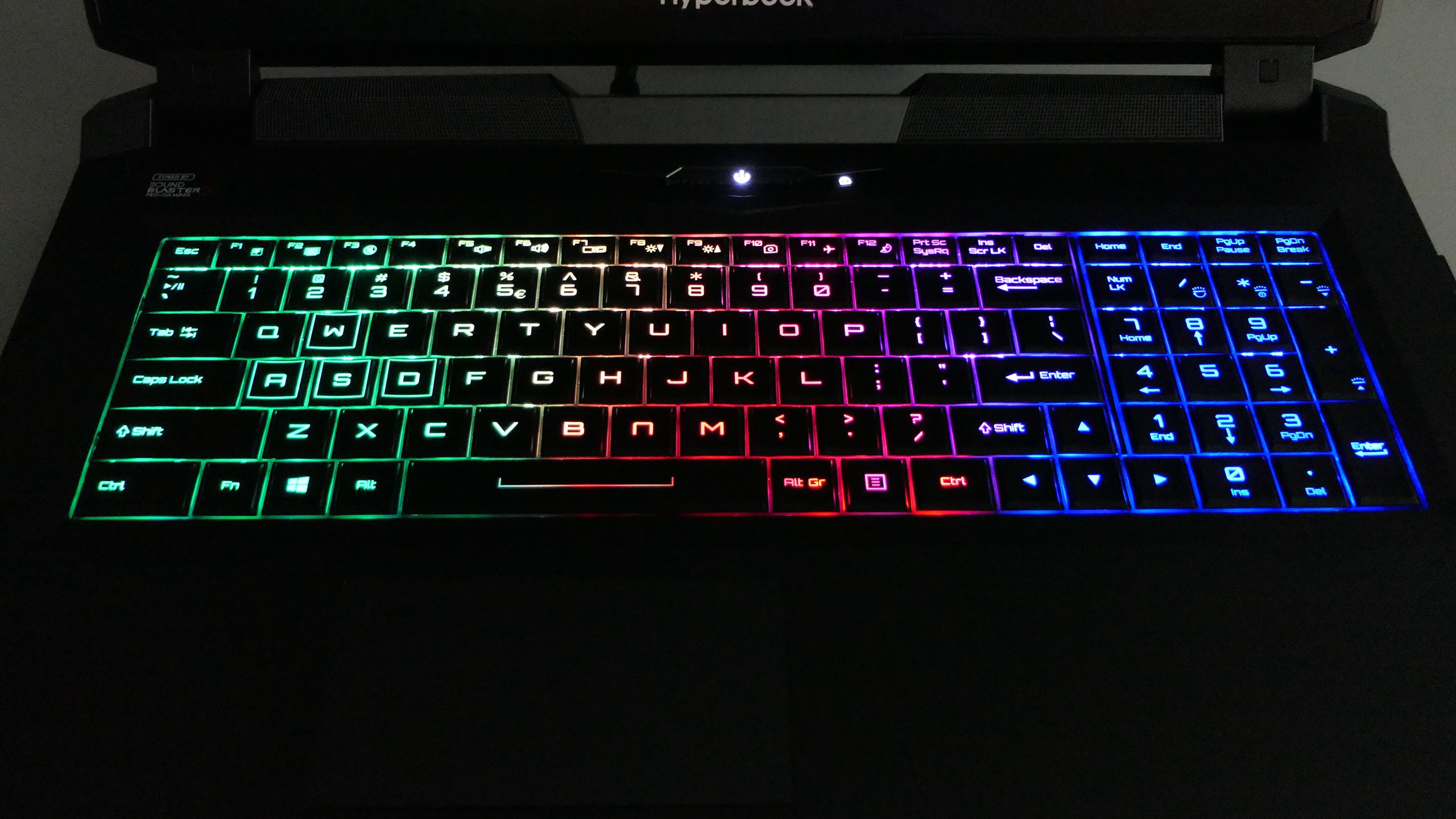 Hyperbook X77 - podświetlanie klawiatury