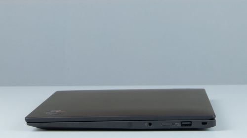 Lenovo ThinkPad X1 Carbon Gen 10 - porty na boku prawym