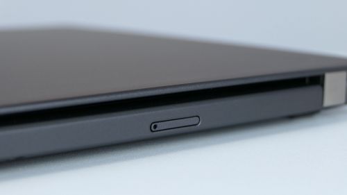 Lenovo ThinkPad X280 - miejsce dla karty SIM i czytnik microSD