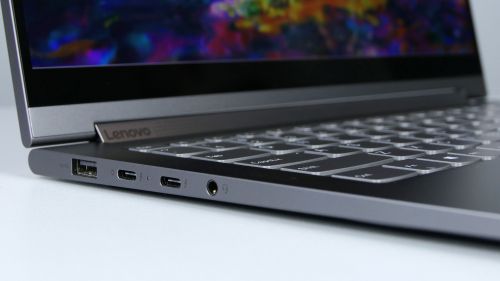 Lenovo Yoga C940 14 - porty na lewym boku: USB 3.2 gen 2, 2x Thunderbolt 3, audio in/out