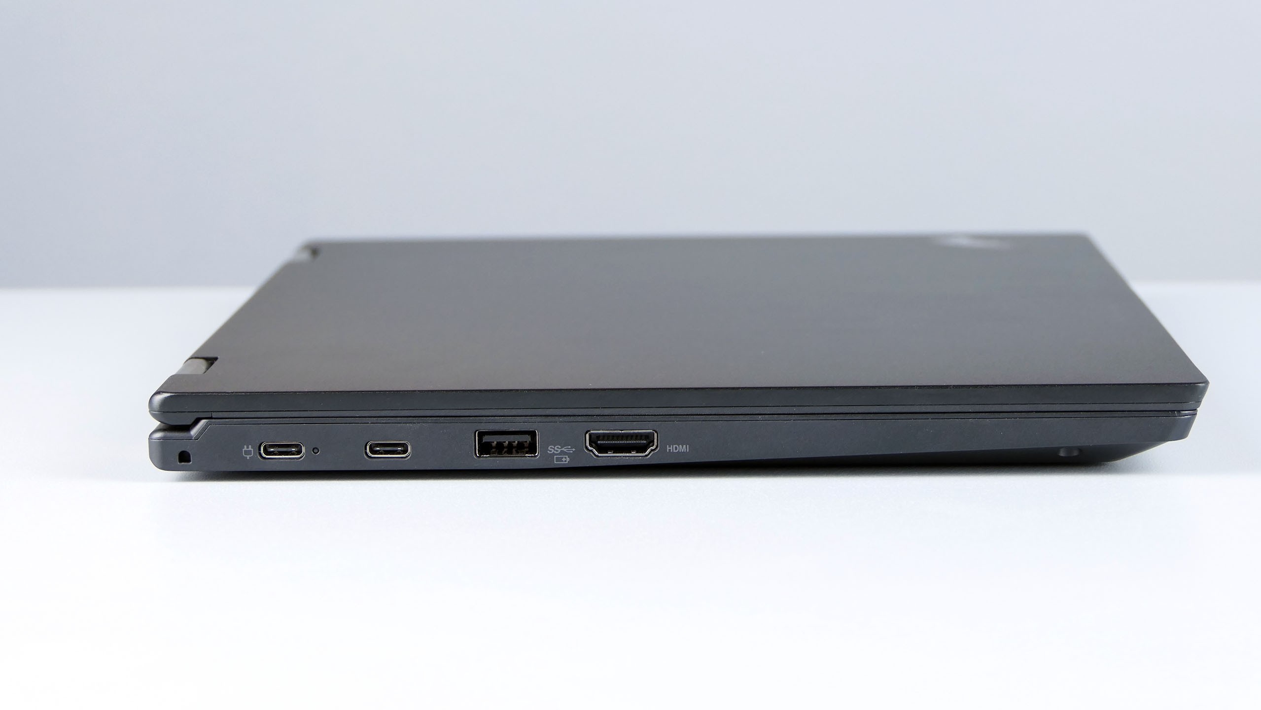 Lenovo ThinkPad L380 Yoga - złącza z lewej strony
